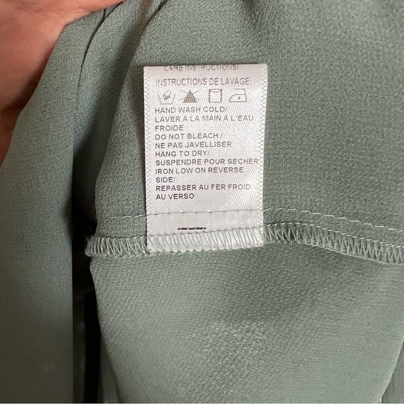 Gentle fawn / floral light weight long sleeve blouse with slip - Picture 6 of 10